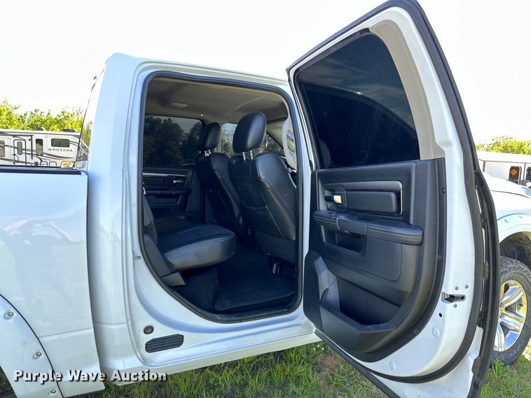image for item OM9499 2016 Dodge Ram 1500 Crew Cab pickup truck