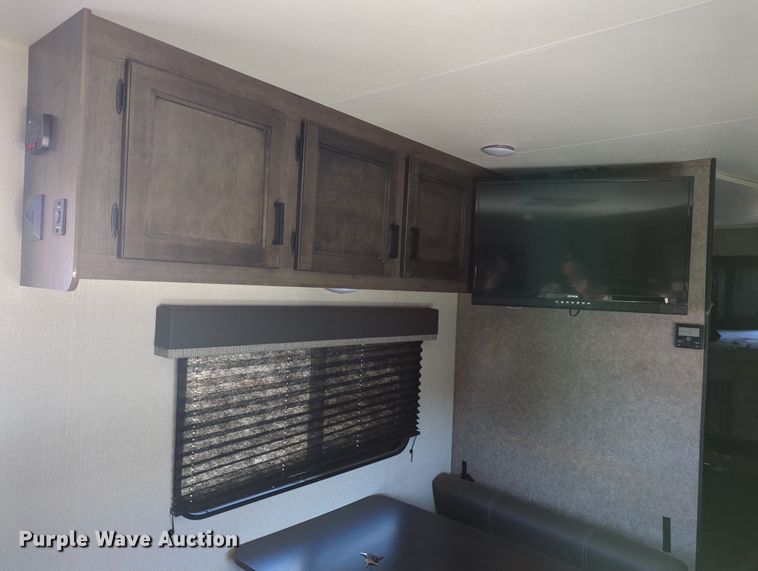 image for item OM9956 2021 Starcraft  Autumn Ridge  camper