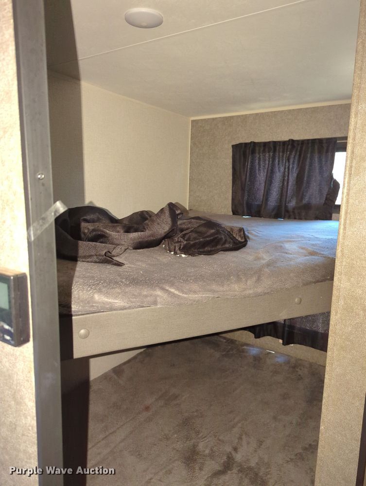 image for item OM9956 2021 Starcraft  Autumn Ridge  camper