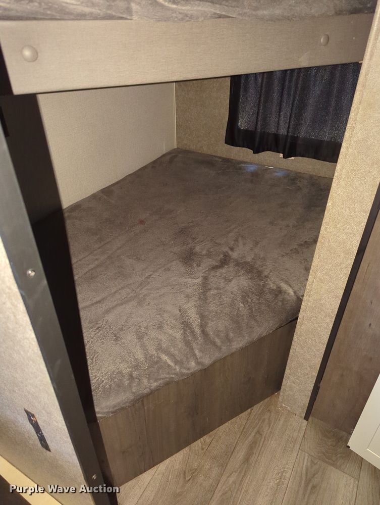 image for item OM9956 2021 Starcraft  Autumn Ridge  camper