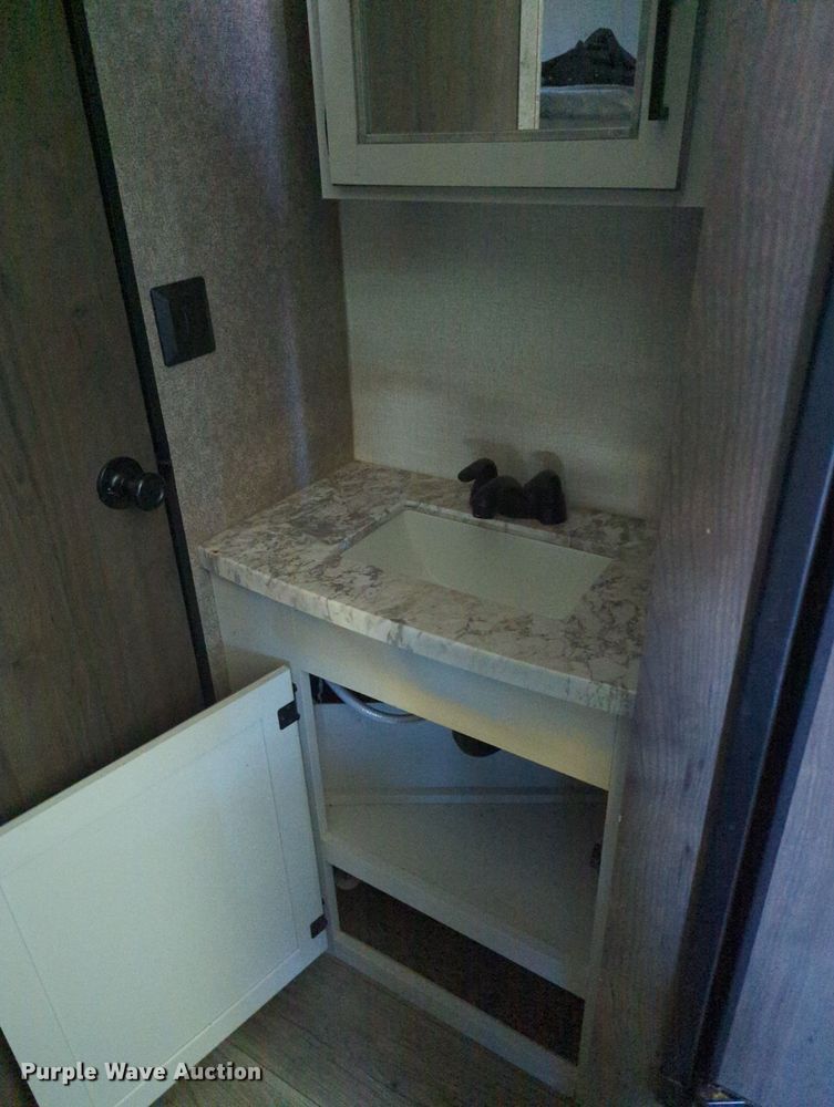 image for item OM9956 2021 Starcraft  Autumn Ridge  camper