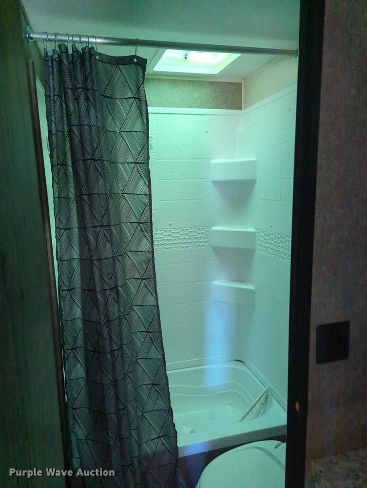 image for item OM9956 2021 Starcraft  Autumn Ridge  camper