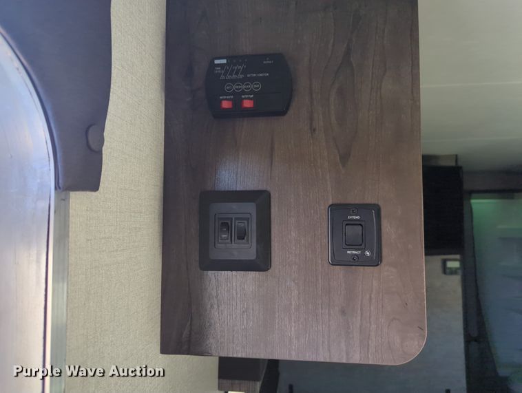 image for item OM9956 2021 Starcraft  Autumn Ridge  camper