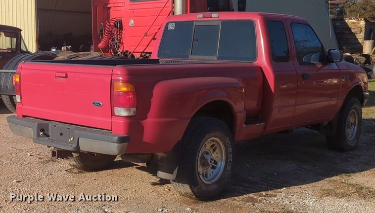image for item ZA0405 1998 Ford Ranger XLT SuperCab pickup truck