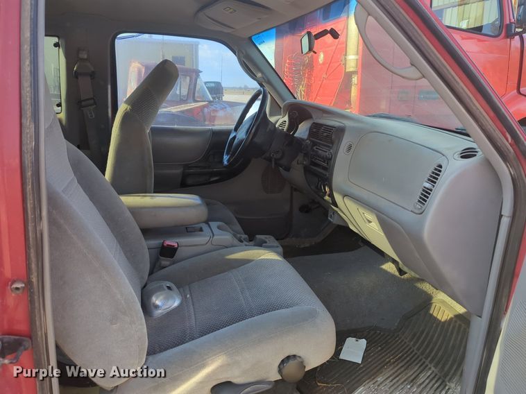 image for item ZA0405 1998 Ford Ranger XLT SuperCab pickup truck