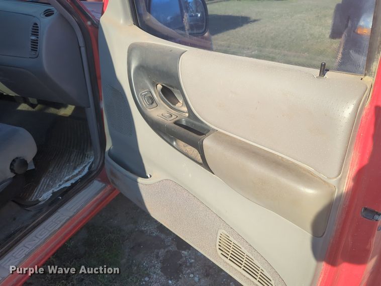 image for item ZA0405 1998 Ford Ranger XLT SuperCab pickup truck