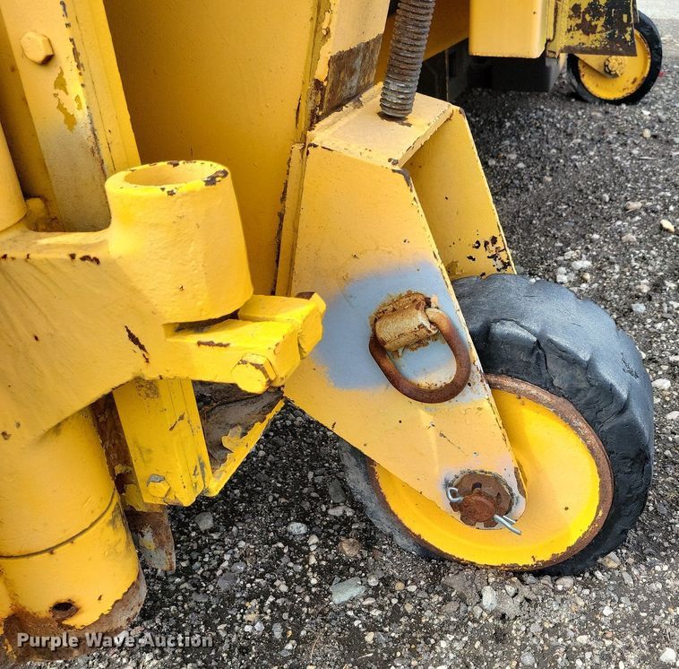 image for item DG0594 Road widener