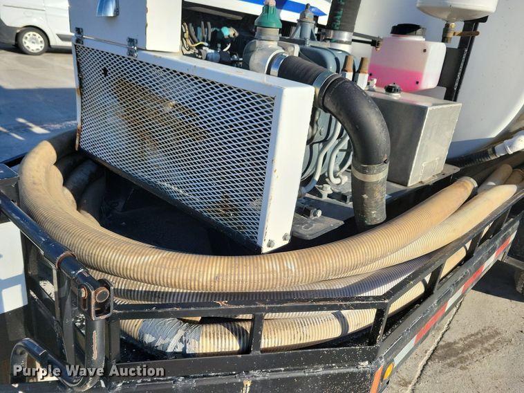 image for item DG0597 2017 Vac Star 800 DT vacuum excavator