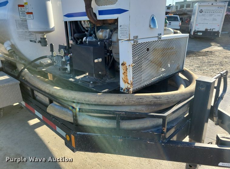 image for item DG0597 2017 Vac Star 800 DT vacuum excavator