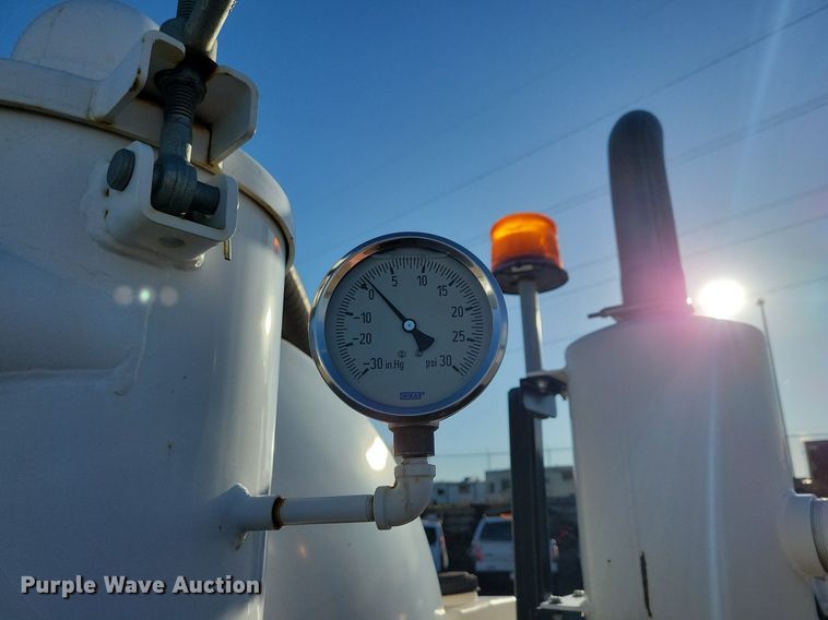 image for item DG0597 2017 Vac Star 800 DT vacuum excavator