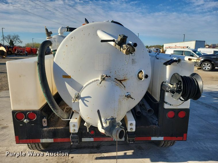 image for item DG0597 2017 Vac Star 800 DT vacuum excavator