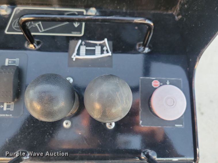 image for item DG0598 2016 Vermeer D9X13 Navigator S3 directional boring unit