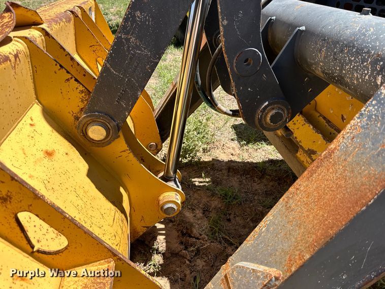 image for item DG4367 2011 John Deere 310J backhoe