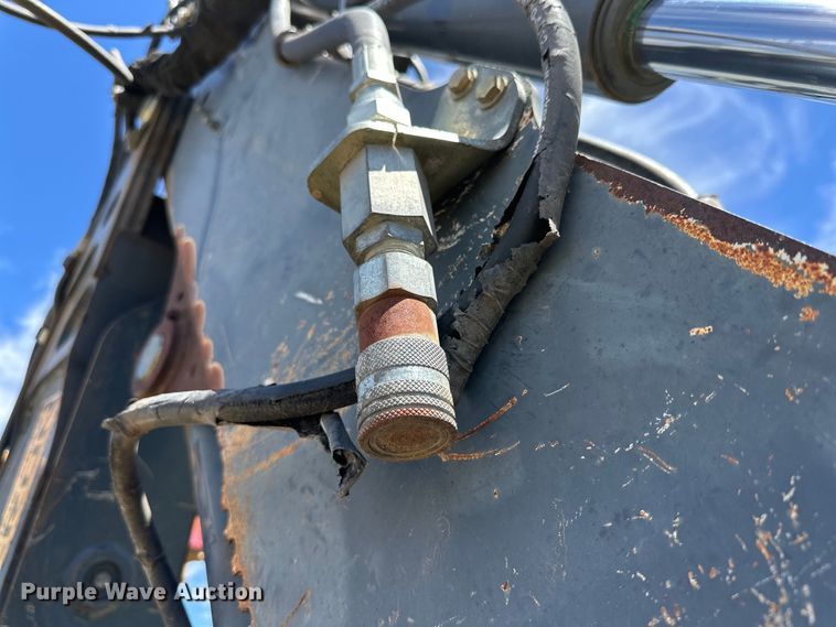 image for item DG4367 2011 John Deere 310J backhoe