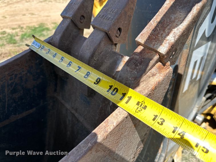 image for item DG4367 2011 John Deere 310J backhoe