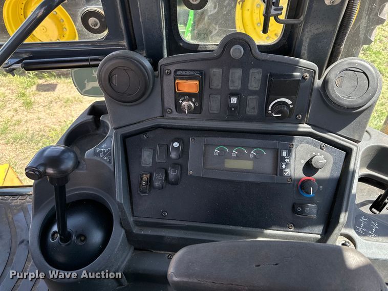image for item DG4367 2011 John Deere 310J backhoe