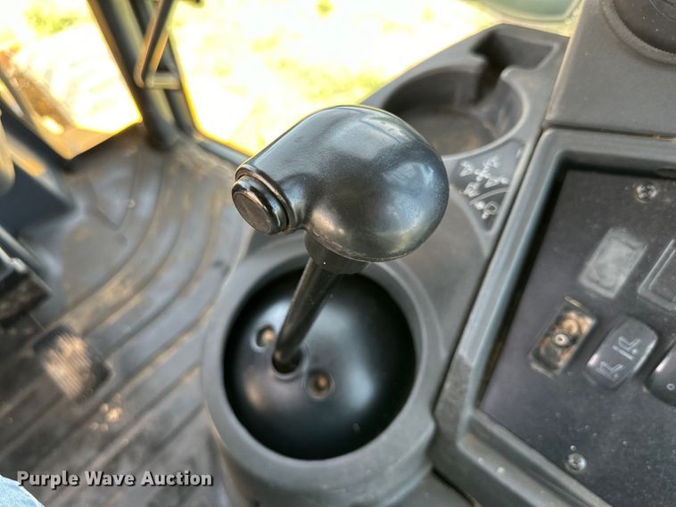 image for item DG4367 2011 John Deere 310J backhoe