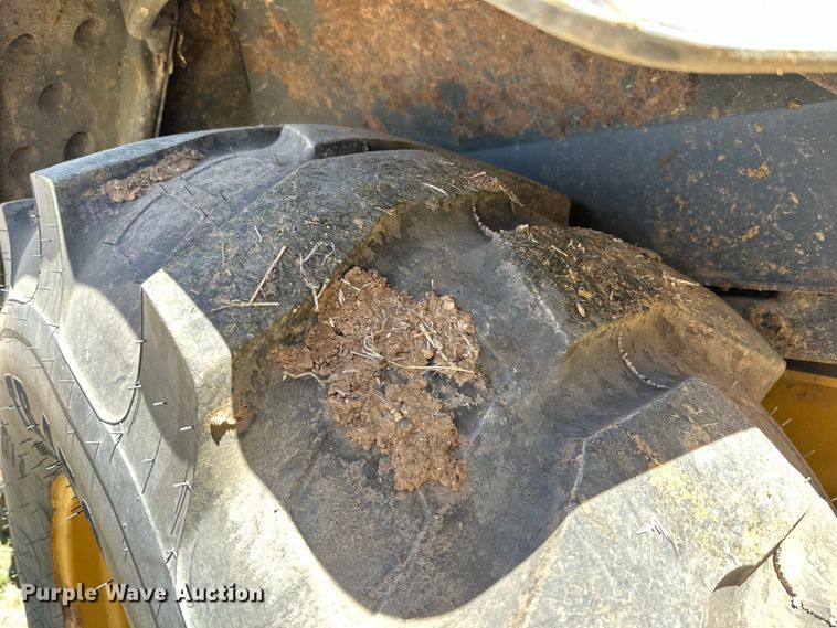 image for item DG4367 2011 John Deere 310J backhoe