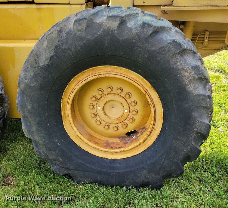 image for item DI3000 John Deere JD770-A motor grader