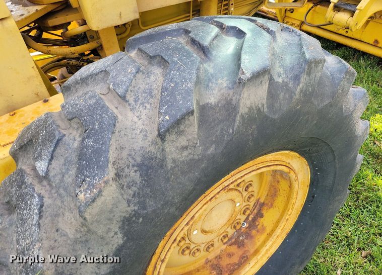 image for item DI3000 John Deere JD770-A motor grader