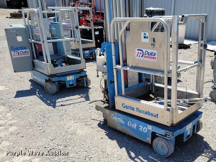 image for item DI3044 (2) Genie GR-20 vertical lifts