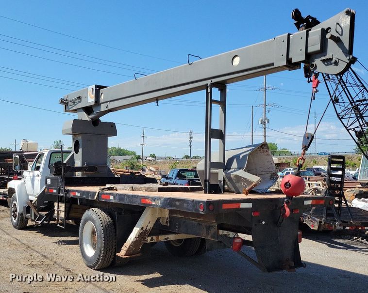 image for item DI3048 1990 Ford F800 crane truck