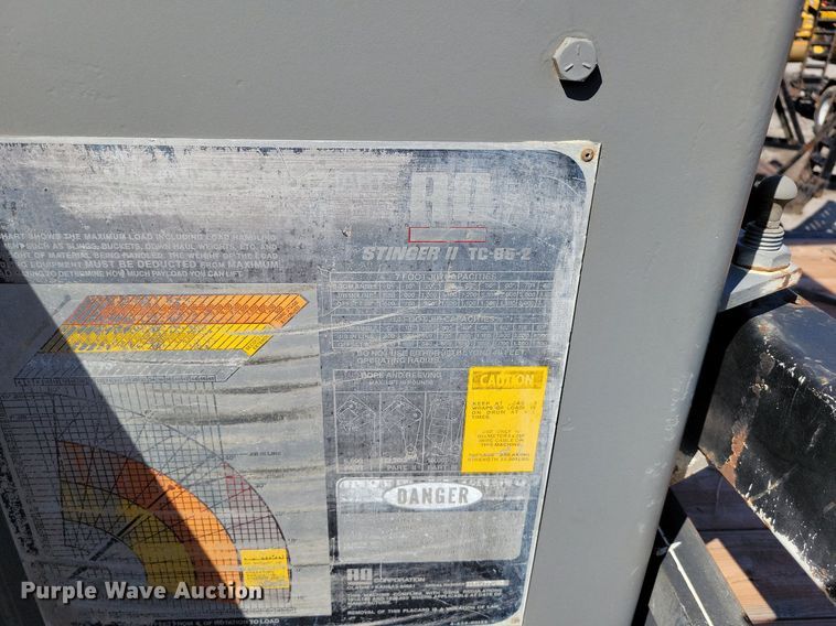 image for item DI3048 1990 Ford F800 crane truck