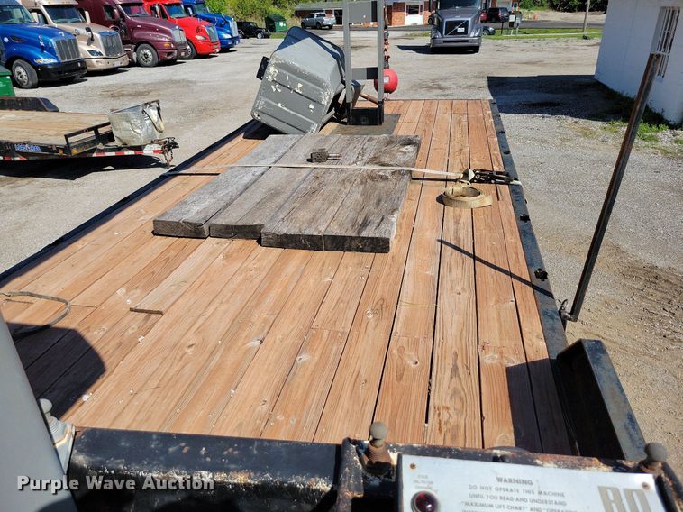 image for item DI3048 1990 Ford F800 crane truck