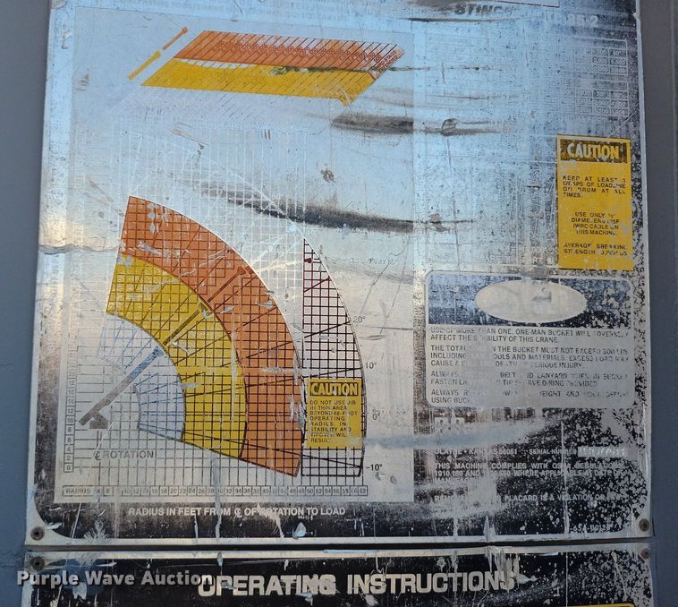 image for item DI3048 1990 Ford F800 crane truck