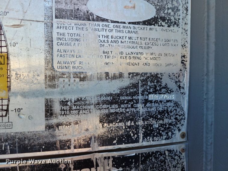 image for item DI3048 1990 Ford F800 crane truck