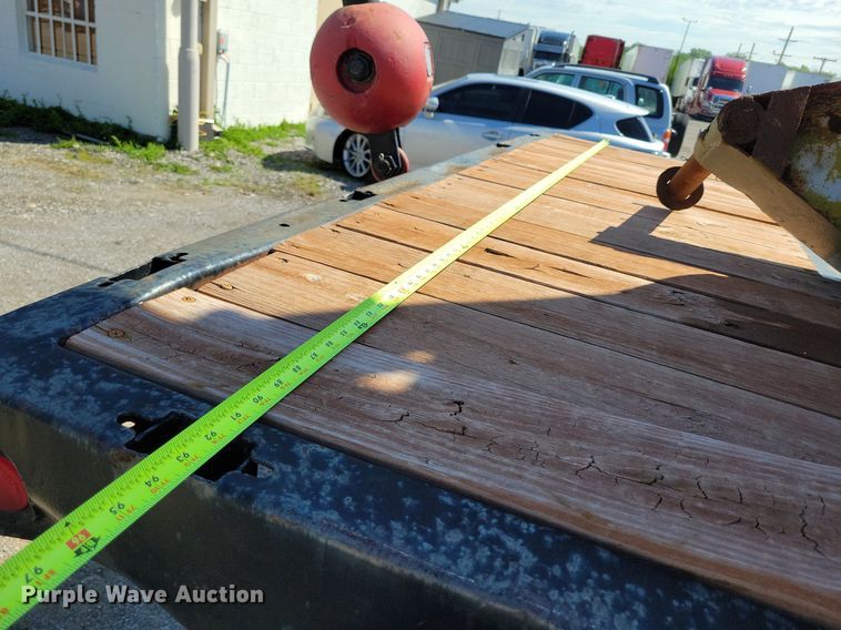 image for item DI3048 1990 Ford F800 crane truck