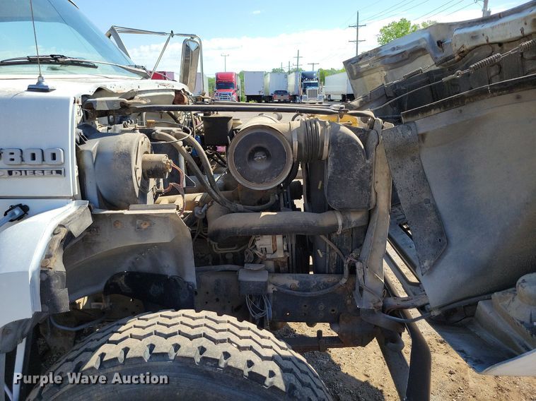 image for item DI3048 1990 Ford F800 crane truck