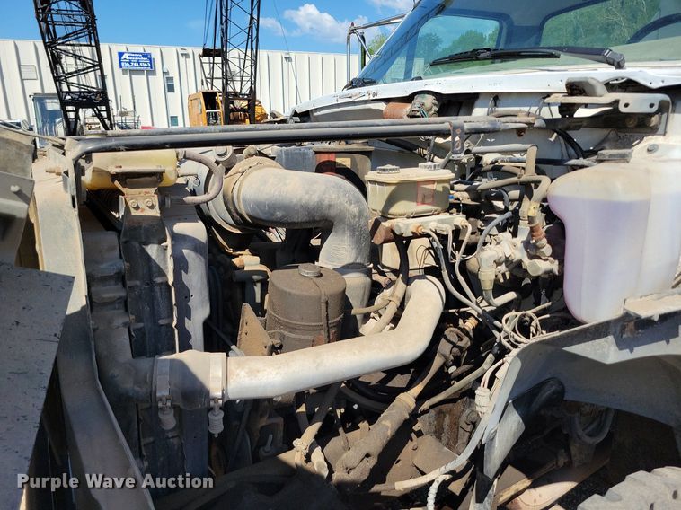 image for item DI3048 1990 Ford F800 crane truck