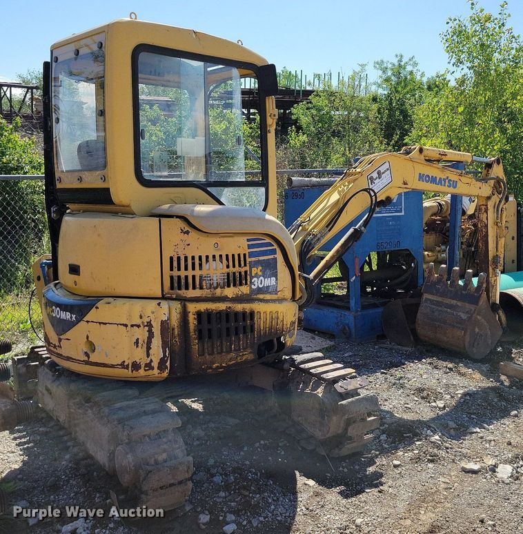 image for item DI3049 2002 Komatsu PC30MR-1 mini excavator
