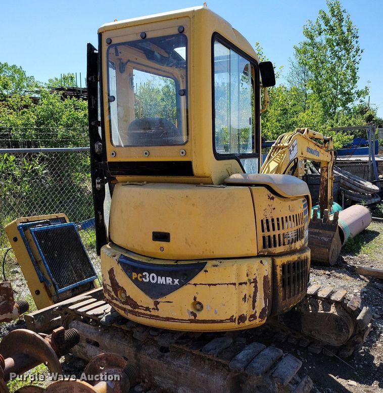 image for item DI3049 2002 Komatsu PC30MR-1 mini excavator