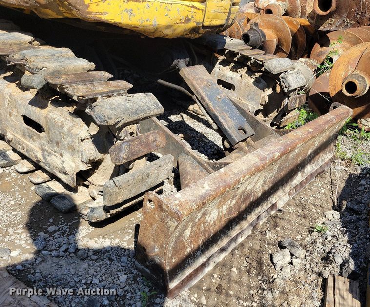 image for item DI3049 2002 Komatsu PC30MR-1 mini excavator