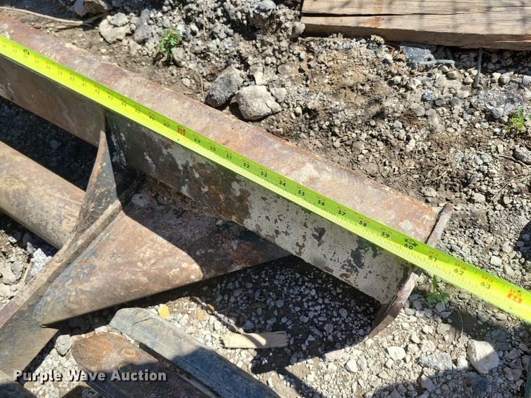 image for item DI3049 2002 Komatsu PC30MR-1 mini excavator