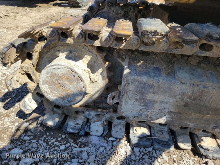 image for item DI3049 2002 Komatsu PC30MR-1 mini excavator