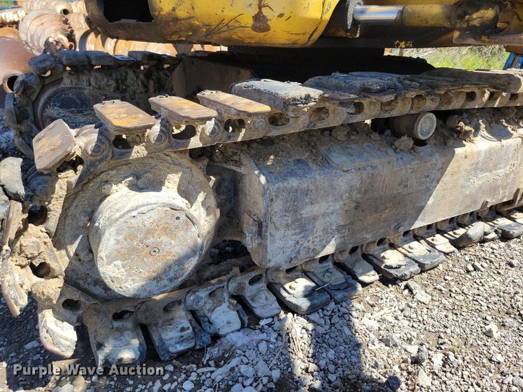 image for item DI3049 2002 Komatsu PC30MR-1 mini excavator