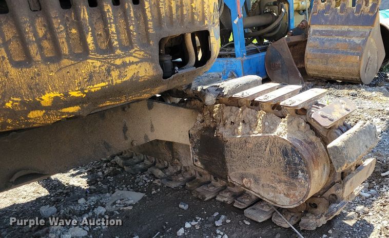 image for item DI3049 2002 Komatsu PC30MR-1 mini excavator