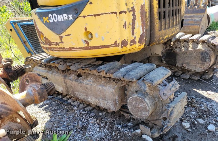 image for item DI3049 2002 Komatsu PC30MR-1 mini excavator