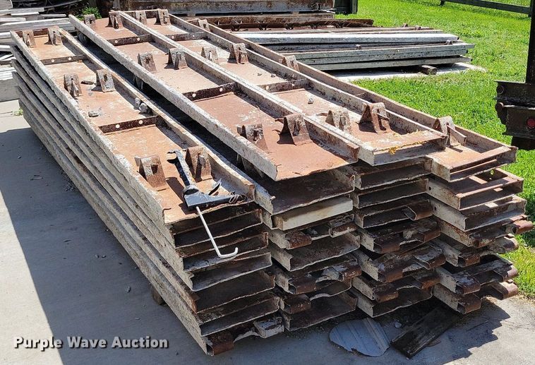 image for item DI3051 Concrete curb forms