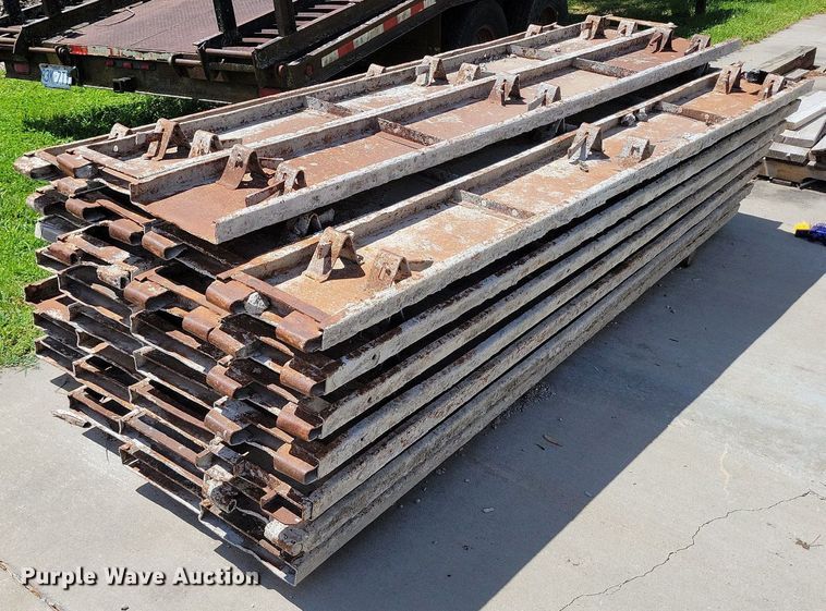 image for item DI3051 Concrete curb forms