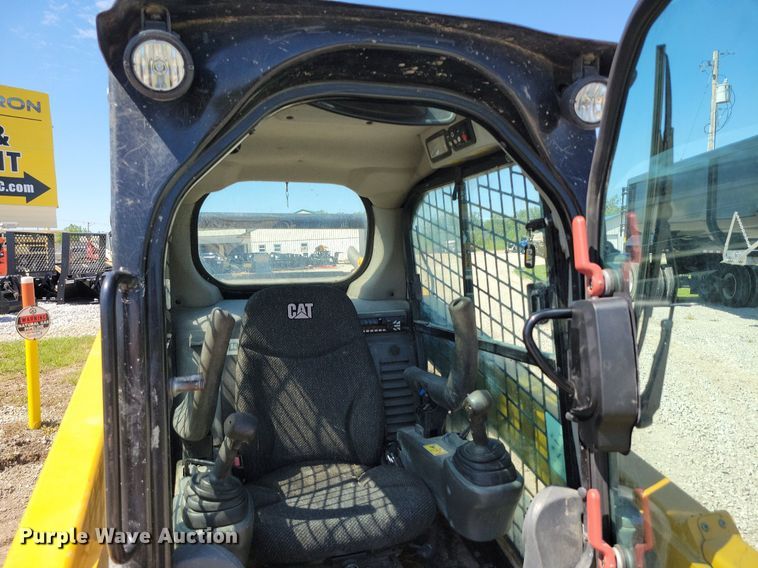 image for item DI3054 2014 Caterpillar 259D tracked skid steer loader