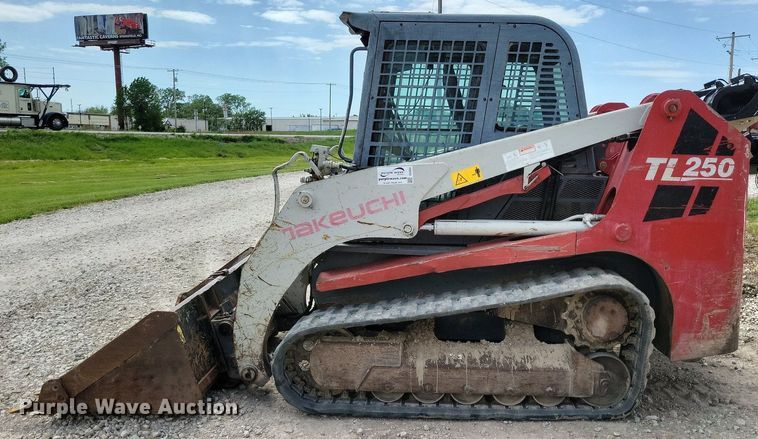 image for item DI3055 2012 Takeuchi TL250 tracked skid steer loader