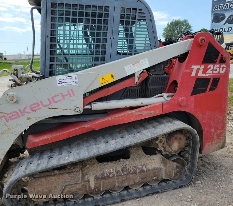 image for item DI3055 2012 Takeuchi TL250 tracked skid steer loader