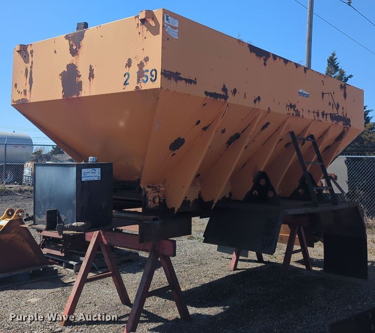 image for item DI5770 Henderson spreader