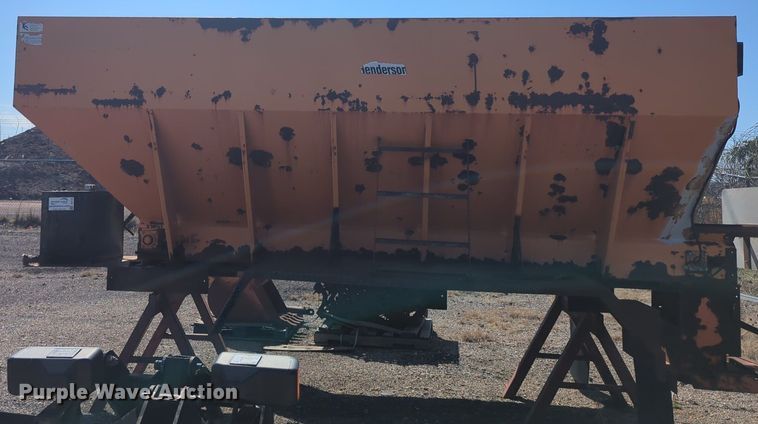 image for item DI5770 Henderson spreader