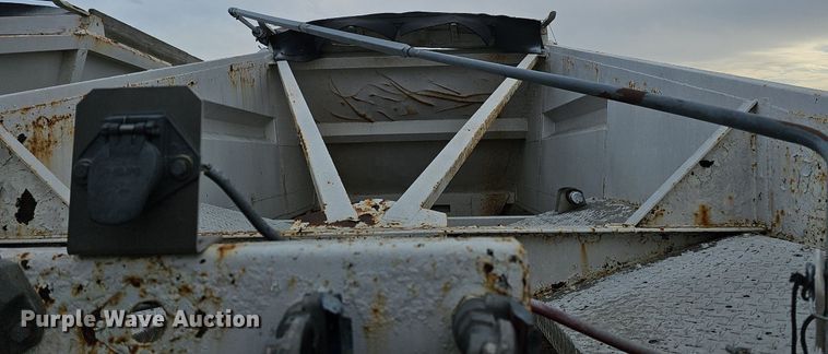 image for item DK0620 2013 Dakota 4300 BDT bottom dump trailer