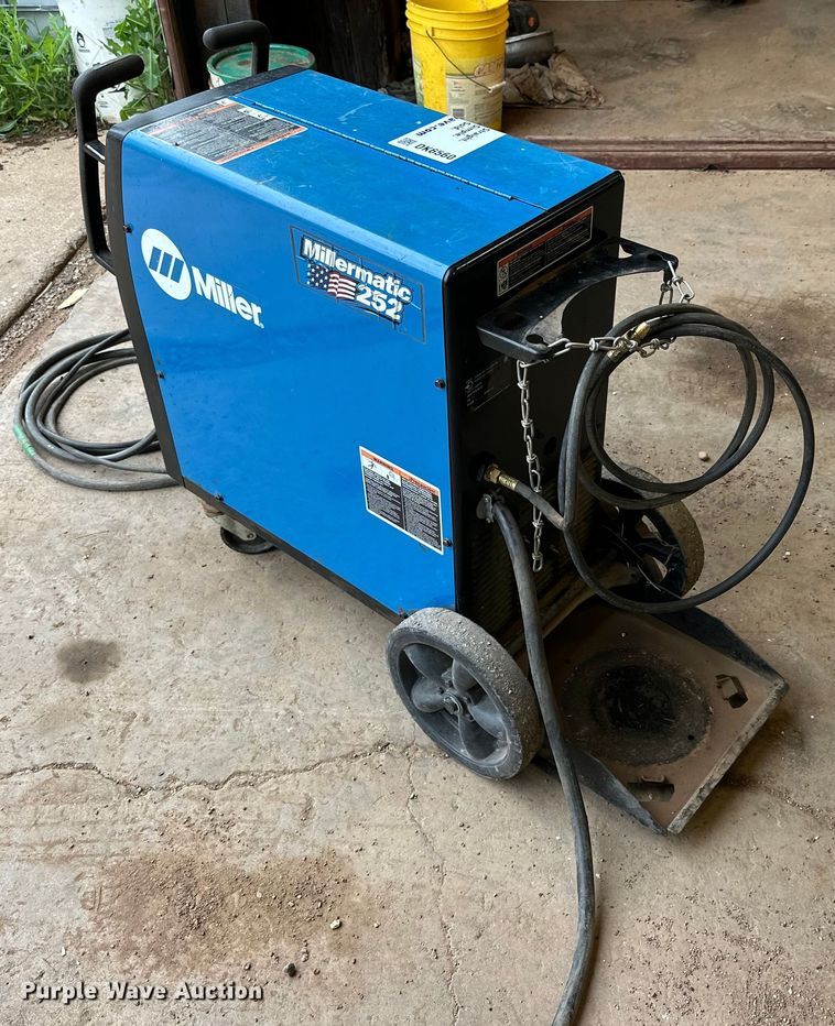 image for item DK6560 Miller Millermatic 252 welder